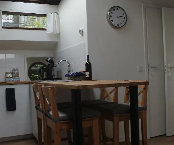 Apartament Vincent Gogh *